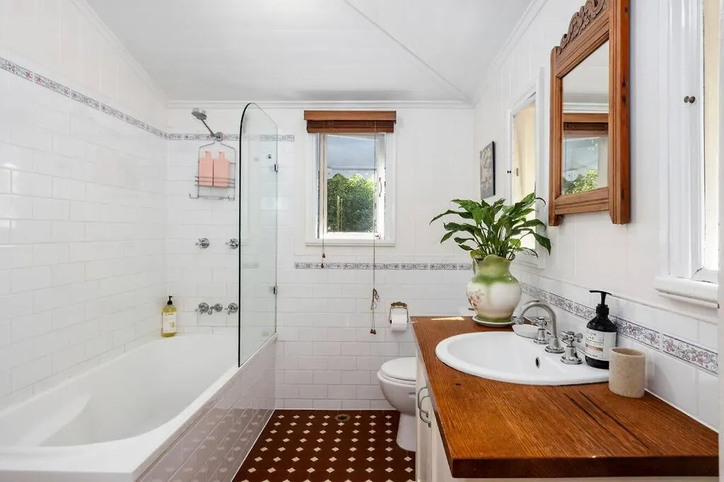 Buderim Milne House 0*,